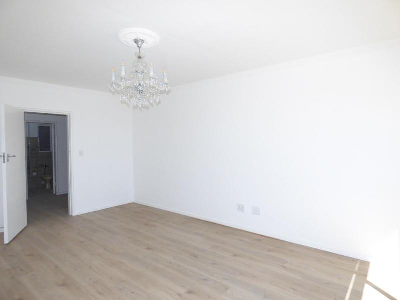 1 Bedroom Property for Sale in Mouille Point Western Cape